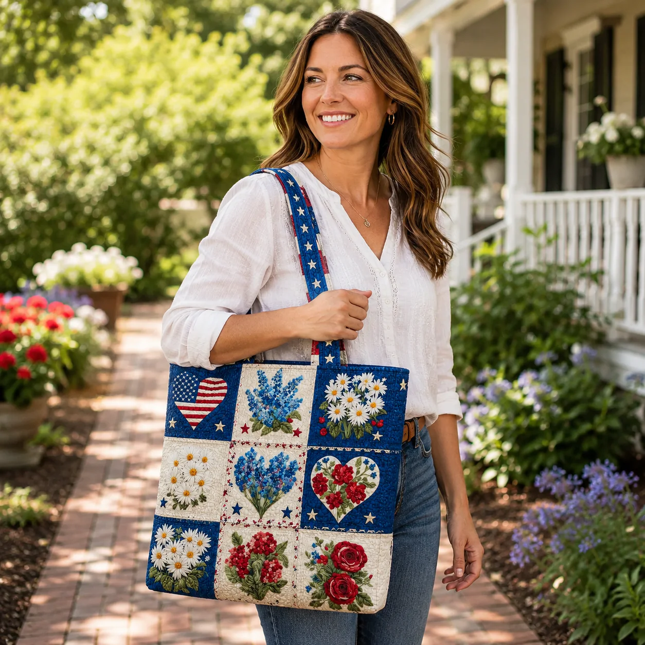 American Flag Floral Patchwork Purse - Personalized Patriotic Quilted Tote Bag - Gift For Her, Patriots - Image 3