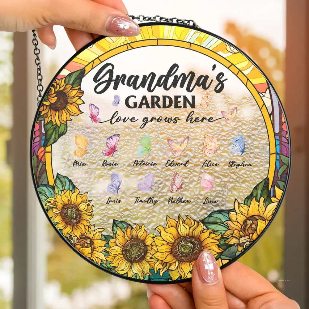Garden Of Love Butterflies Pattern - Personalized Stained Glass Window Hanging Suncatcher - Gift For Mom, Grandma, Mother's Day | NA94 - Image 4