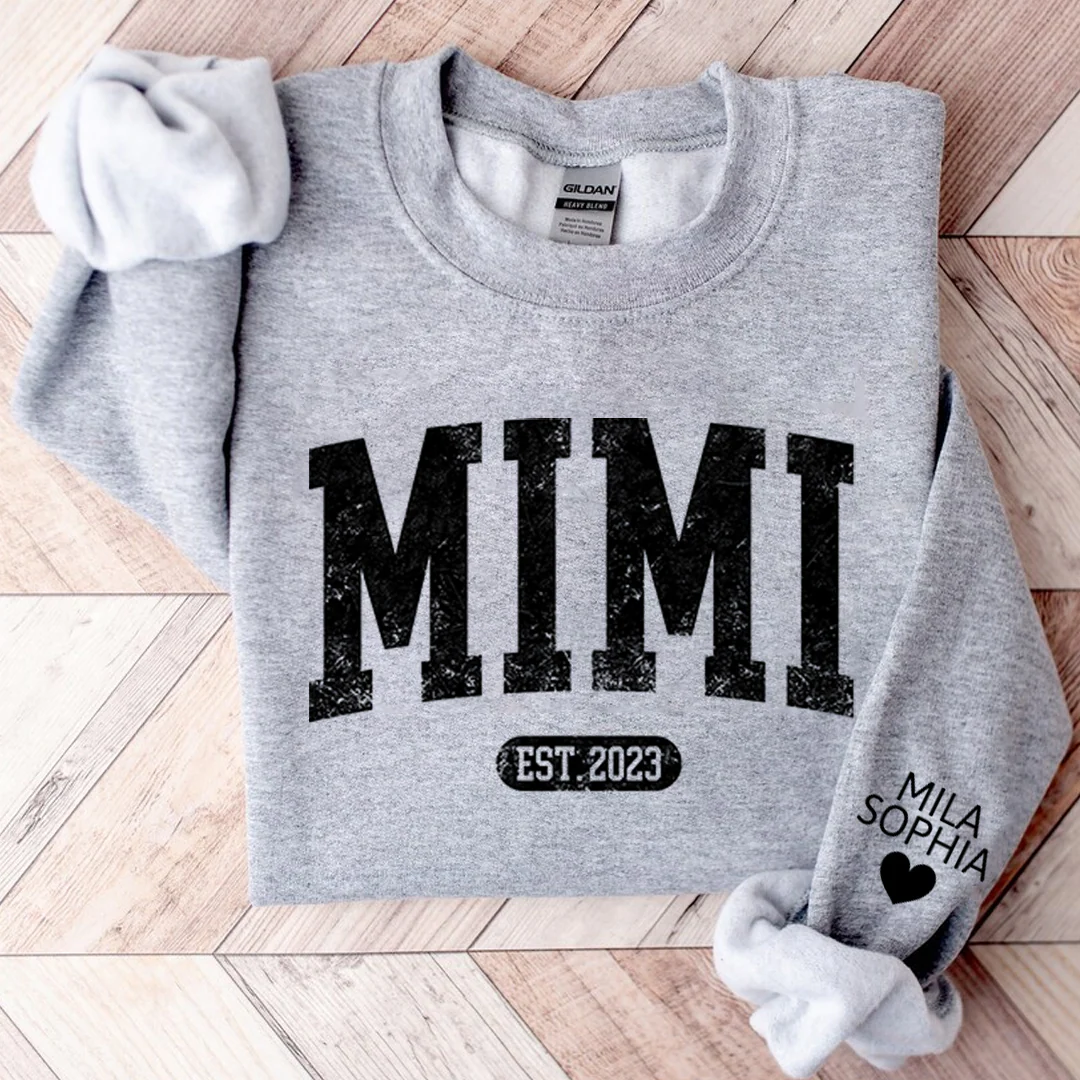 Mimi Est with Granddaughter and Grandson Names - Personalized Sweatshirt With Design On Sleeve - Gift For Grandma, Mom, Wife - NH96 - Image 8