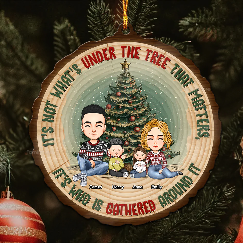 Who Is Gathered Around It - Personalized Wood Ornament - Gift For Family Members -  CL33 NA94 - Image 5